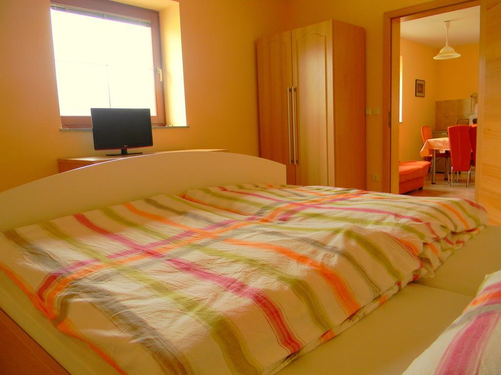 Villa Tourist Farm Kolar Ljubno Habitación foto